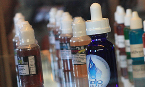 E-liquids - Flickr - Lindsay Fox 300 x 180