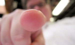 Senator tells e-cig execs: “You are what’s wrong with America”