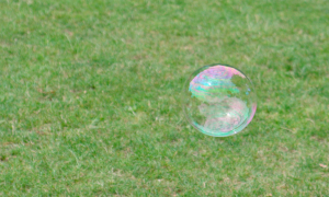 In depth: Spanish stores close, some users return to tobacco