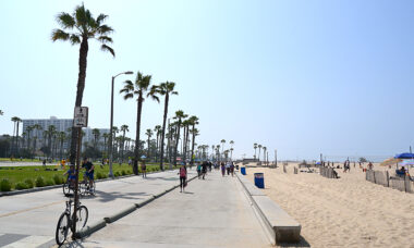 California: vaping treated as if it was tobacco