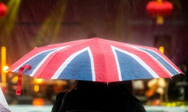 Britain stands (mostly) united on the health benefits of vaping