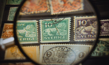 Sweden equates e-cigs with smoking in new law restricting public use