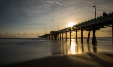 E-cigs defined as tobacco products: Los Angeles regulatory report