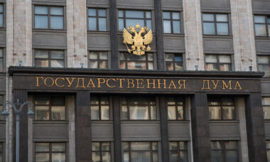 Shop display stands for IQOS ‘don’t break Russian advertising law’