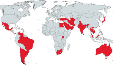 Study urges caution on legalising e-cigarettes to cut smoking rates