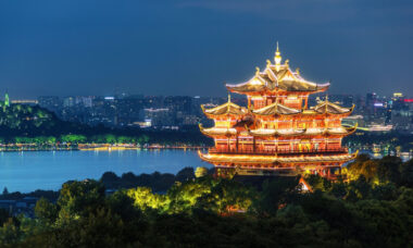 China demands an end to e-cigarette sales online and to young people