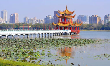 Taiwan proposal would ban e-cigs but leave uncertainty over other products