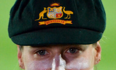 Australia opens the door to e-cig sales by pharmacies; state MPs call for regulation