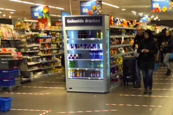 Vape sales in Dutch supermarkets to end in 2024 in planned phase-out of tobacco