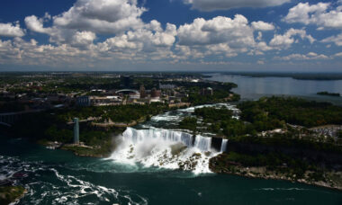 Consumer survey: Canadian vapers – characteristics, patterns and attitudes