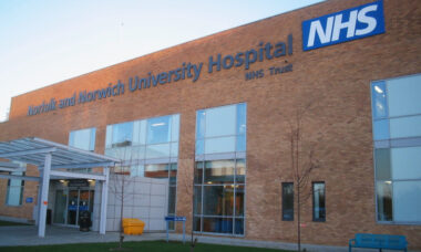 Worlds apart – while others ban e-cigs, UK hospitals hand them out for free