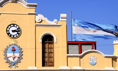 Argentina's ruling party puts forward 'fundamental' proposal to ban e-cigs