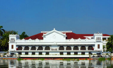 Philippine physicians lobby president Duterte to veto consolidated vaping bill