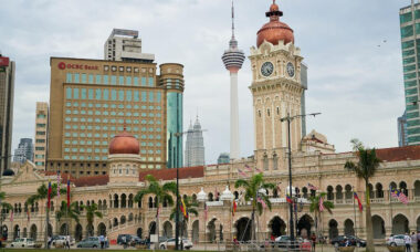 Early election could scupper Malaysian plan for a birthdate e-cigarette ban