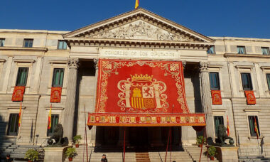 Legislation feared by Spain's vaping industry may never reach parliament