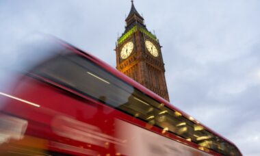 UK: consumer survey – a journey analysis of vaping and nicotine pouch usage