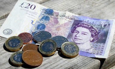 E-cigs, including disposables, continue to avoid UK tax as tobacco rates are raised