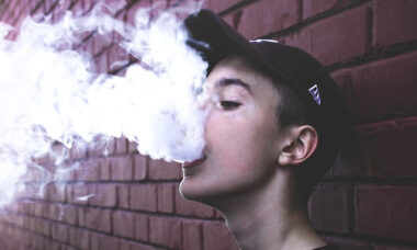 Study finds young vapers ARE more likely to try smoking – but very few continue