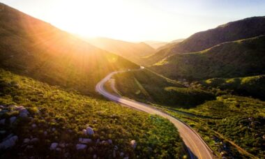 A journey analysis of vaping and nicotine pouch usage: a UK-US comparison