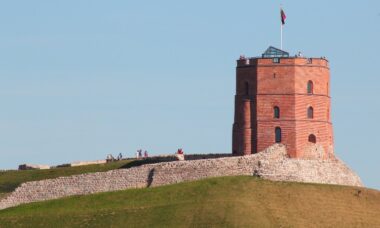 Lithuania goes after sweet products to fill in legislative gaps in e-cig flavour ban