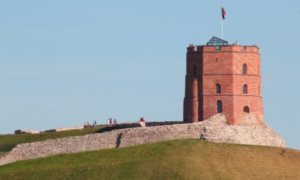 Lithuania goes after sweet products to fill in legislative gaps in e-cig flavour ban