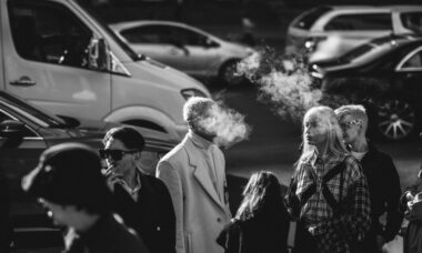 UK survey shows vaping on the rise and smoking rates continuing to decrease