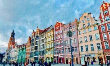 Poland’s next government may ease up on vape taxes and allow Sunday shopping