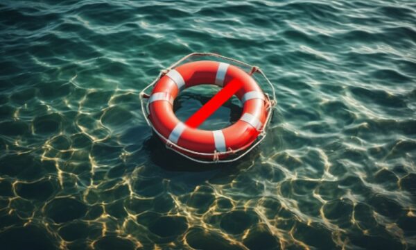 UK smoking ban may not be washed up as Labour likely to refloat its own form of bill